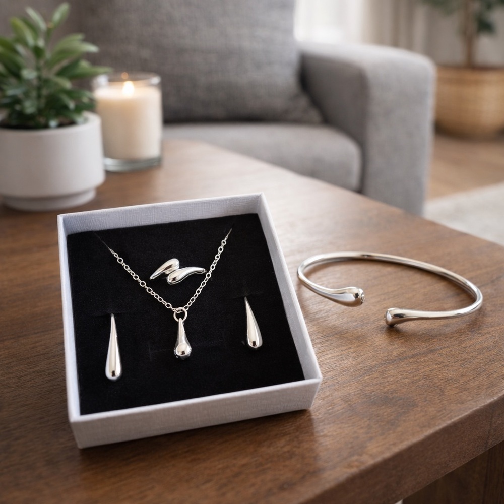 Elegant Silver-Tone Jewelry Set – Minimal Teardrop Design